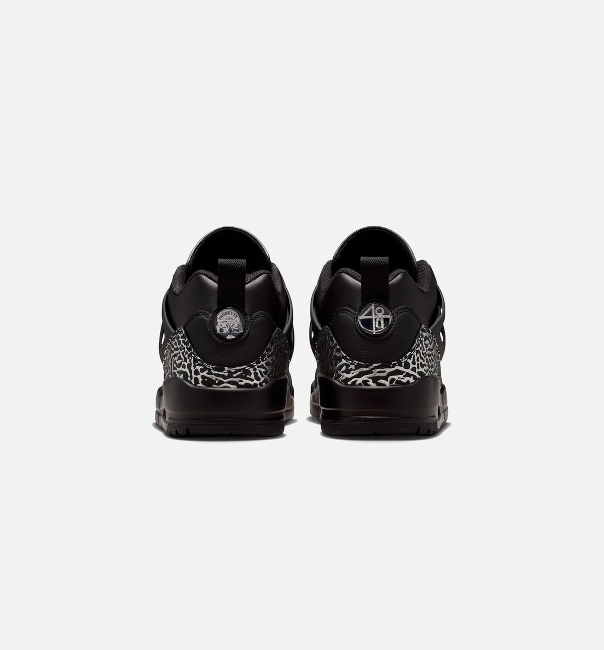 Spizike Low Men's Basketball Shoes - Black/Metallic Silver