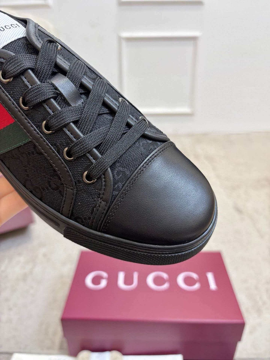 Gucci Stripe Low-Top Sneakers - Dark Patterned Side Panel